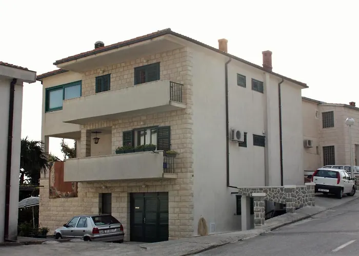 With A Parking Space - 6087 Apartman Makarska