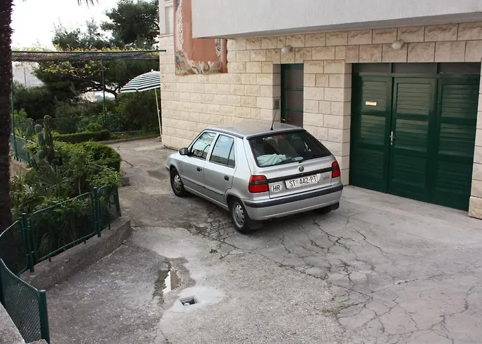 Apartment With A Parking Space - 6087